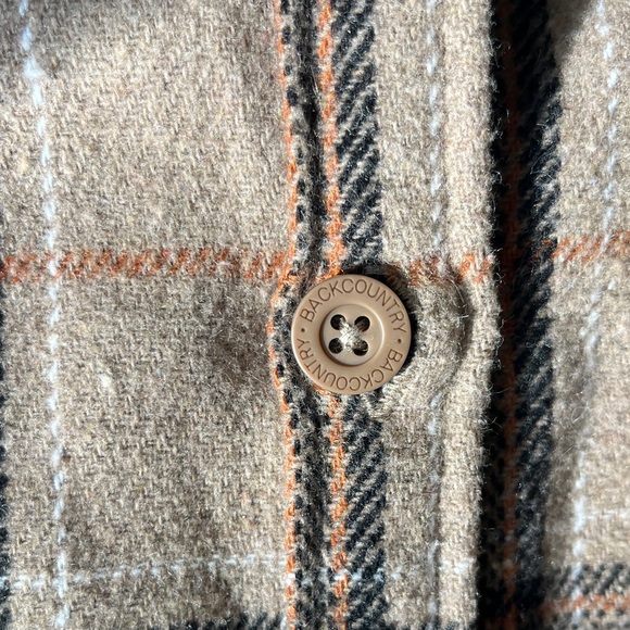Backcountry Beige and Black Plaid Men's Shirt, size S - Picture 4 of 6